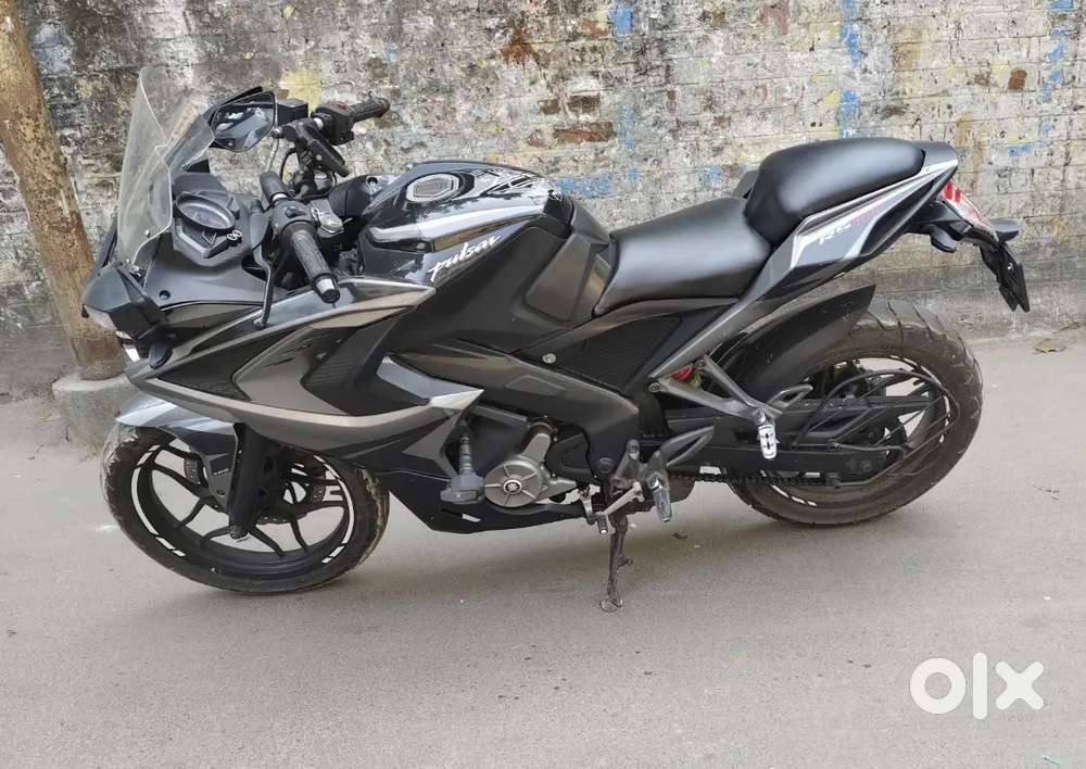 Rs 200 bs4 abs model