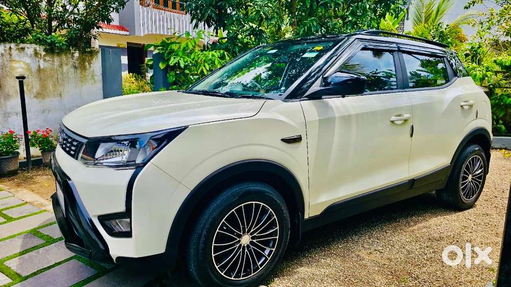 Mahindra XUV300 2020 Petrol Well Maintained