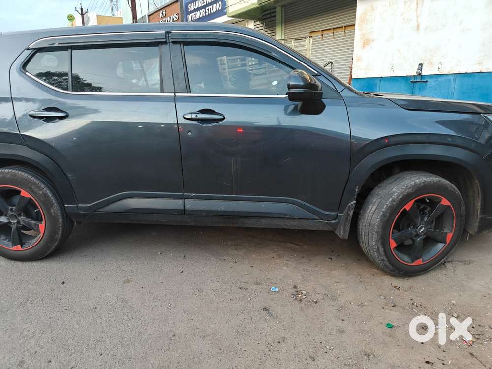Honda Elevate V CVT, 2023, Petrol