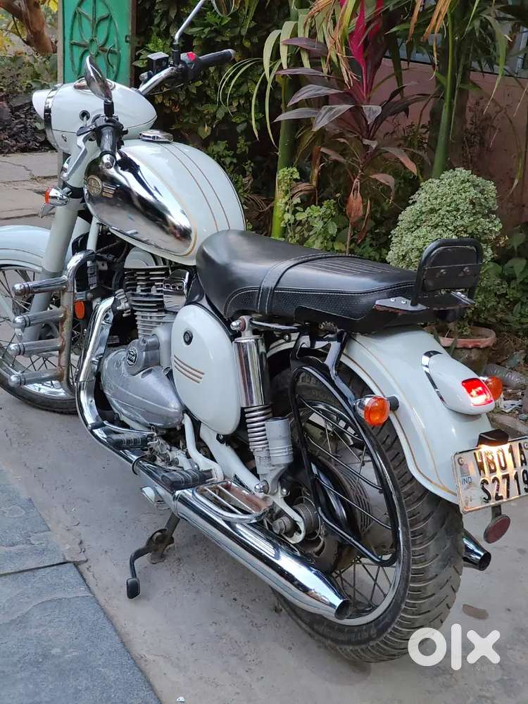 Jawa Classic legend, 6700 km , Superb condition