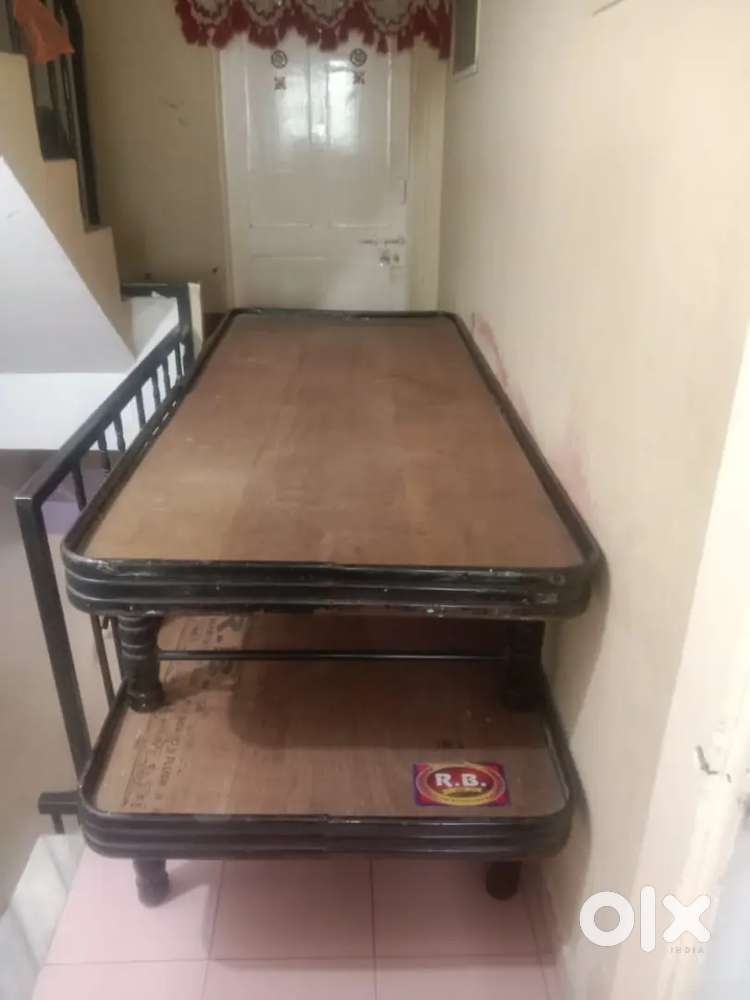 Bed 2 Bed good condition