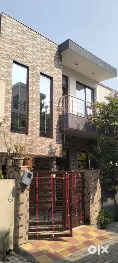 Beautiful 2BHK house for sale in dhakoli.