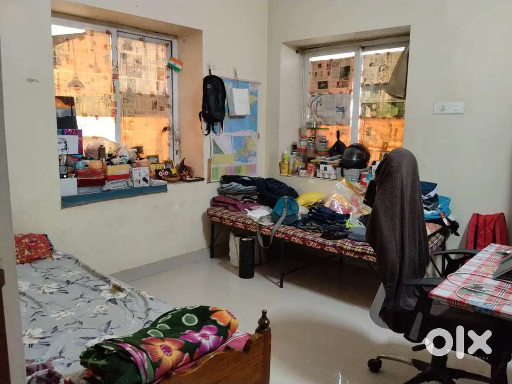 Single room for bachelor in 2bhk flat
