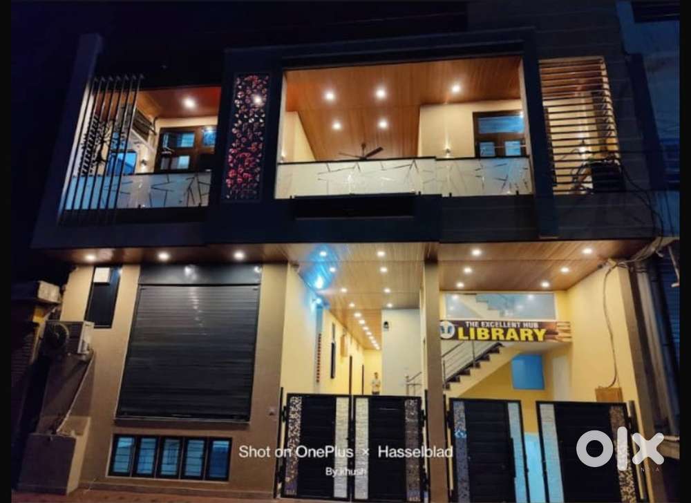 2 room attached kitchen and letbath