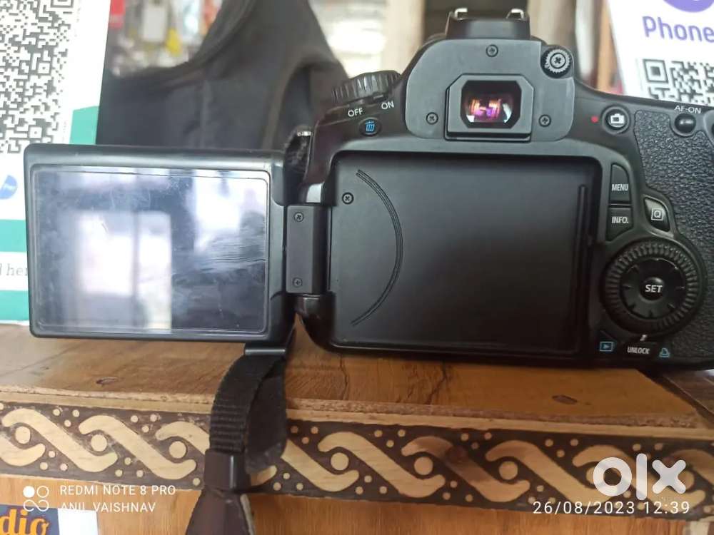 Canon 60d DSLR camera