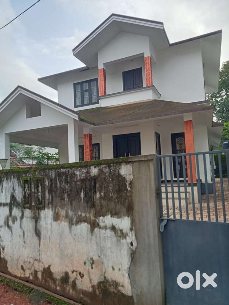 Puthurmadam 5 Cent 3 Bed New House