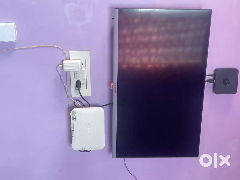 Blaupunkt, 2 month old Brand new LED smart tv
