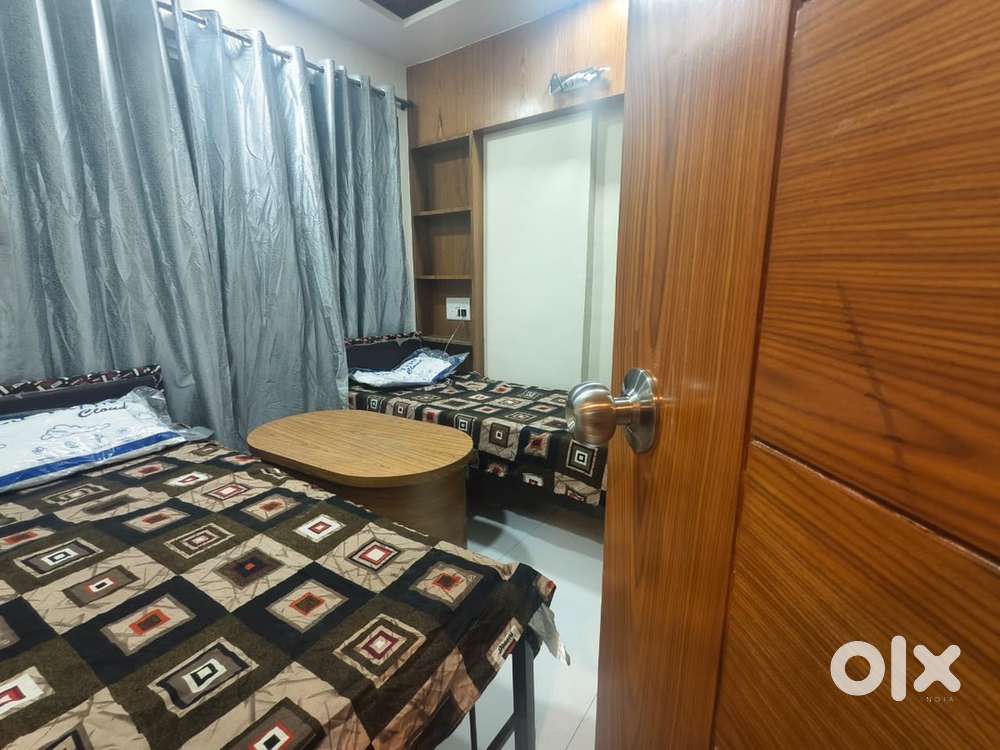 Luxurious & affordable pg in airoli