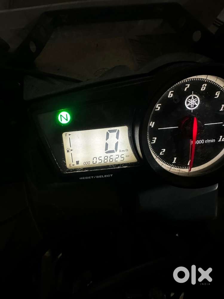 Yamaha R15 Version 1