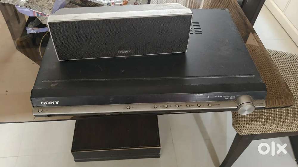 SONY DVD WITH WOOFER AND SONY 4 SPEAKERS WITH WOOFER