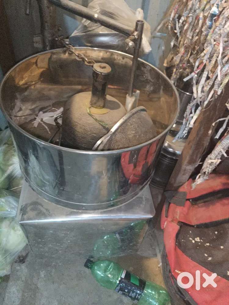 Steel caunter and dosa grinder for sell