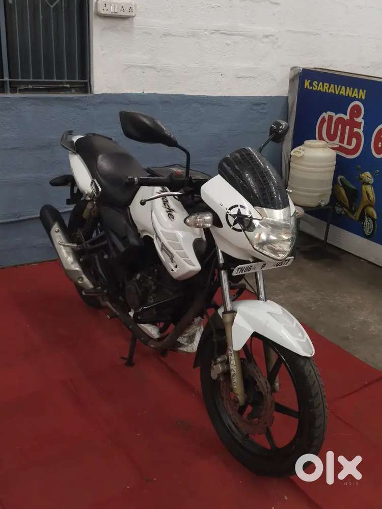 TVS /APACHE RTR 180
