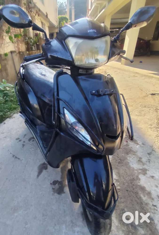 Hero Maestro scooty is on tiptop condition