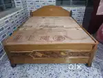 New wooden box bed having size 5/6.5.
Made by wood and plywood.