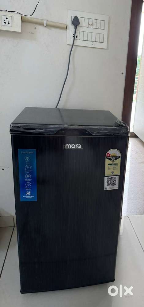 MarQ Refrigerator 90L