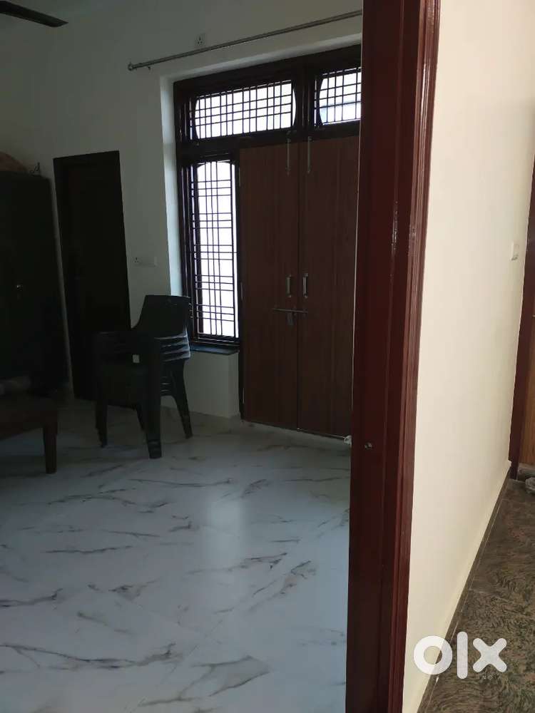 3BHK with balcony only for family
