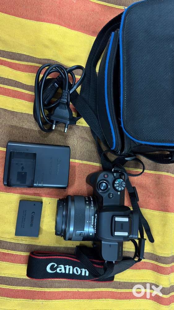 M50 mirrorless brand new condition