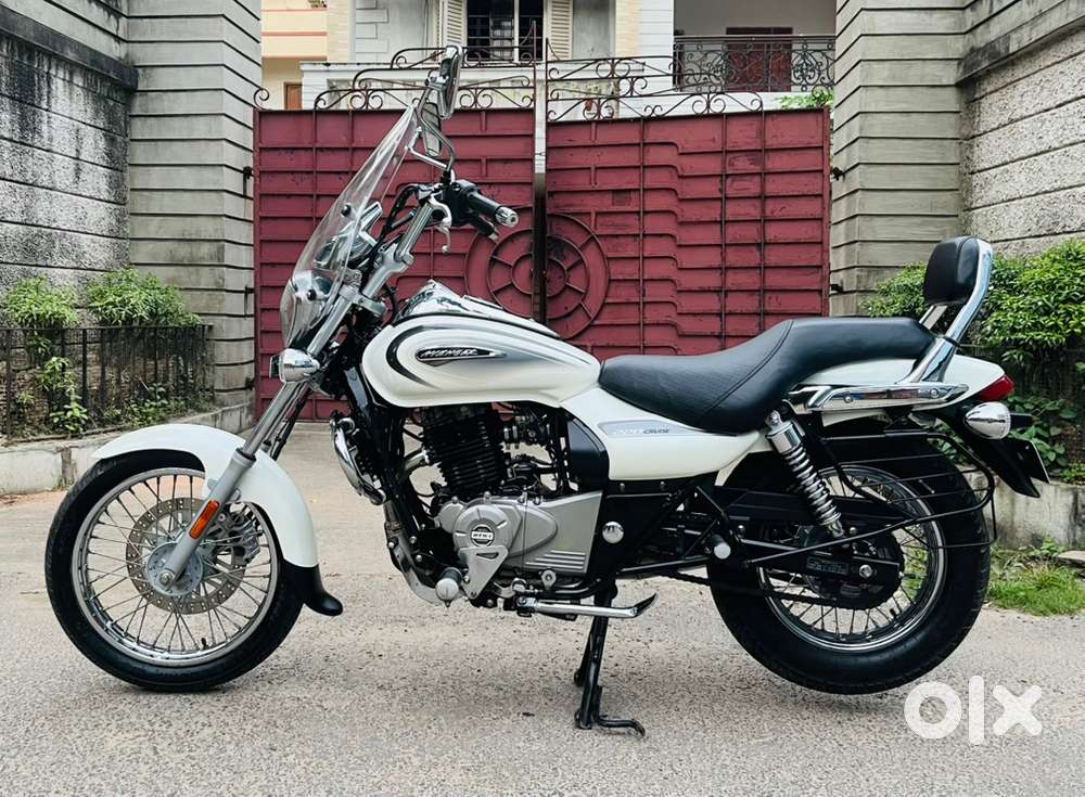 2024 Bajaj Avenger 220 Cruise