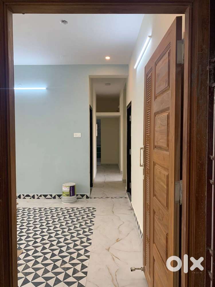 FOR RENT, Velachery  2 bhk and 3 bhk furnished available.