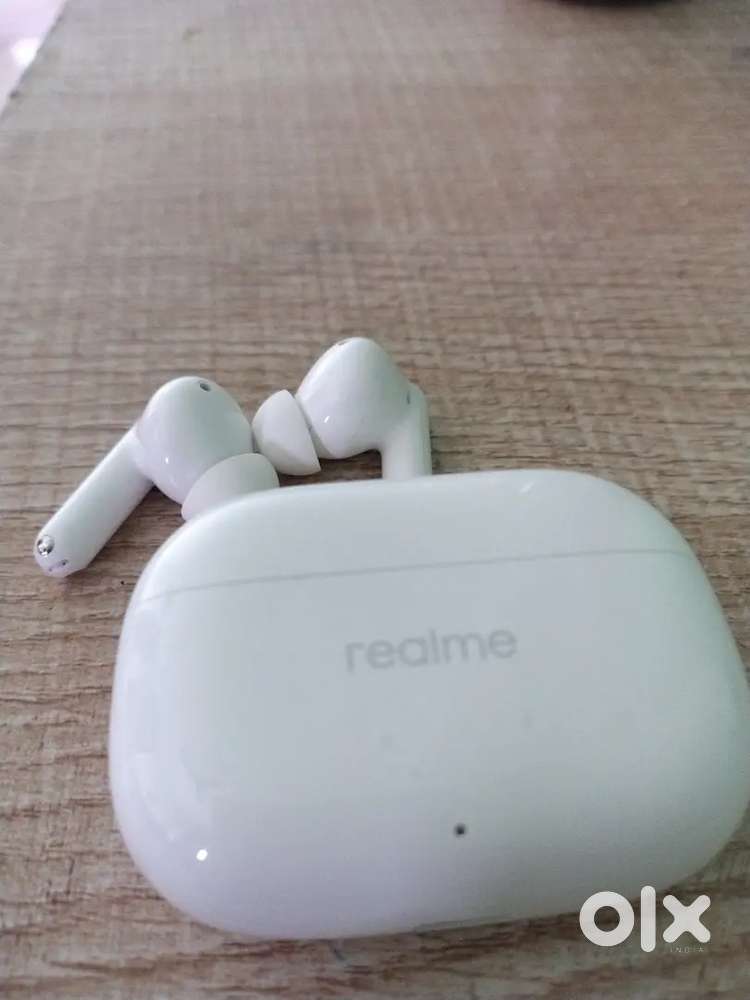 Realme buds 310