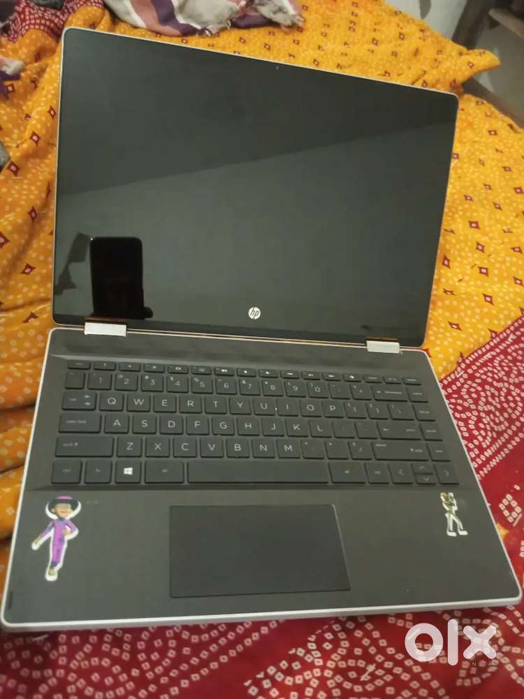 Hp ka Laptop hai with touch screen fast charging ke sath