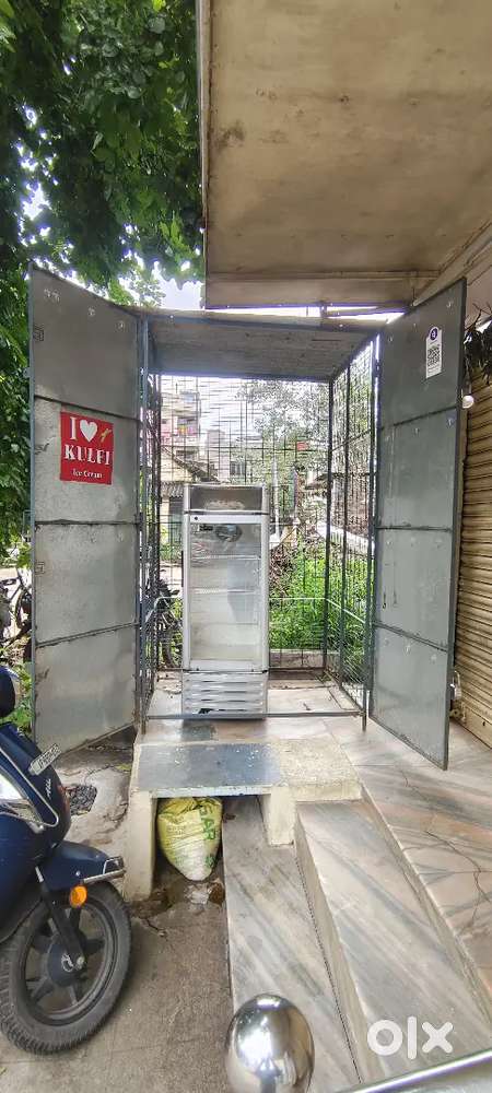 Double door Fridge cage
