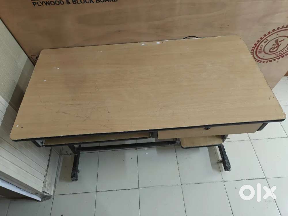 Computer cum Study table (price is negotiable)