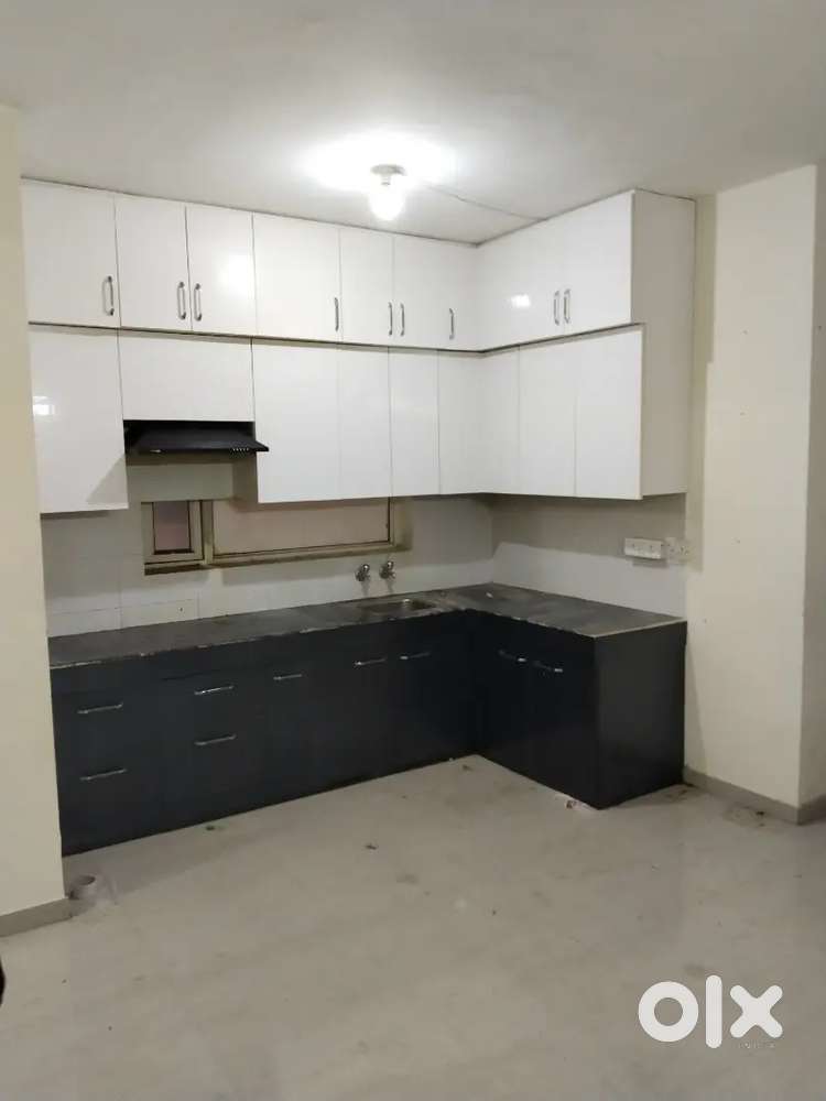 2bhk Semi Furnished Flat Available For Rent