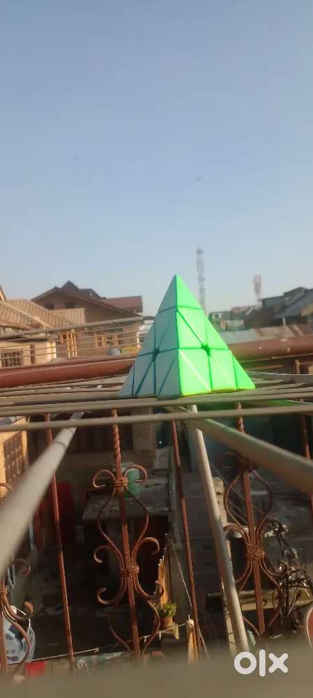 Pyramid Rubik's cube