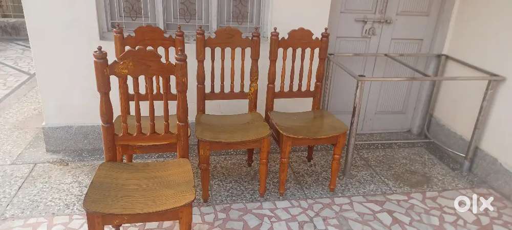 Dinning table for sale