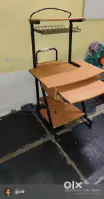 Computer table