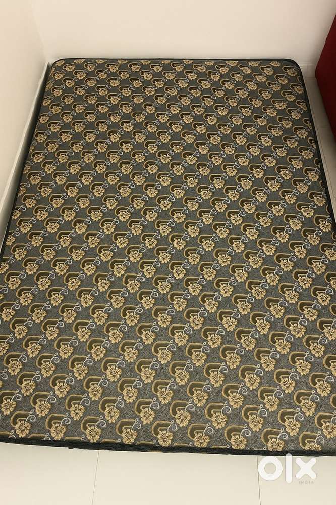 2 queen size mattress in good condition
