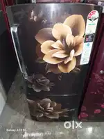 Lgg samsung single door 180 liters available good condition best prize