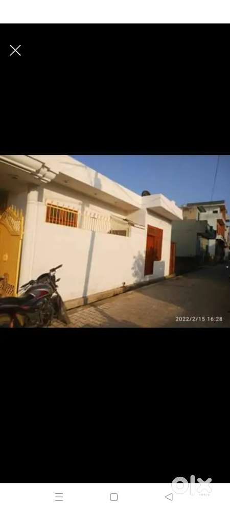 Sale house 150 gaj 15 feetroad