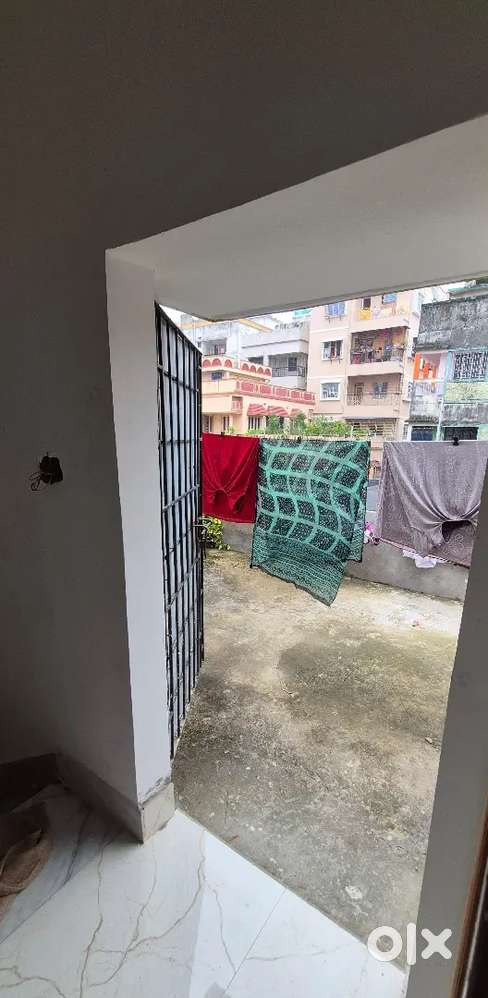 Rent 2nd floor of a house