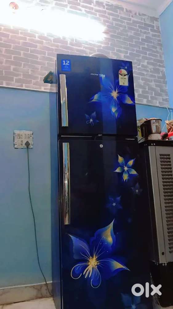 Voltas fridge inverter fresh condition