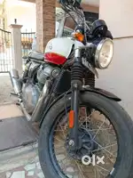 ROYAL enfield interceptor 650
