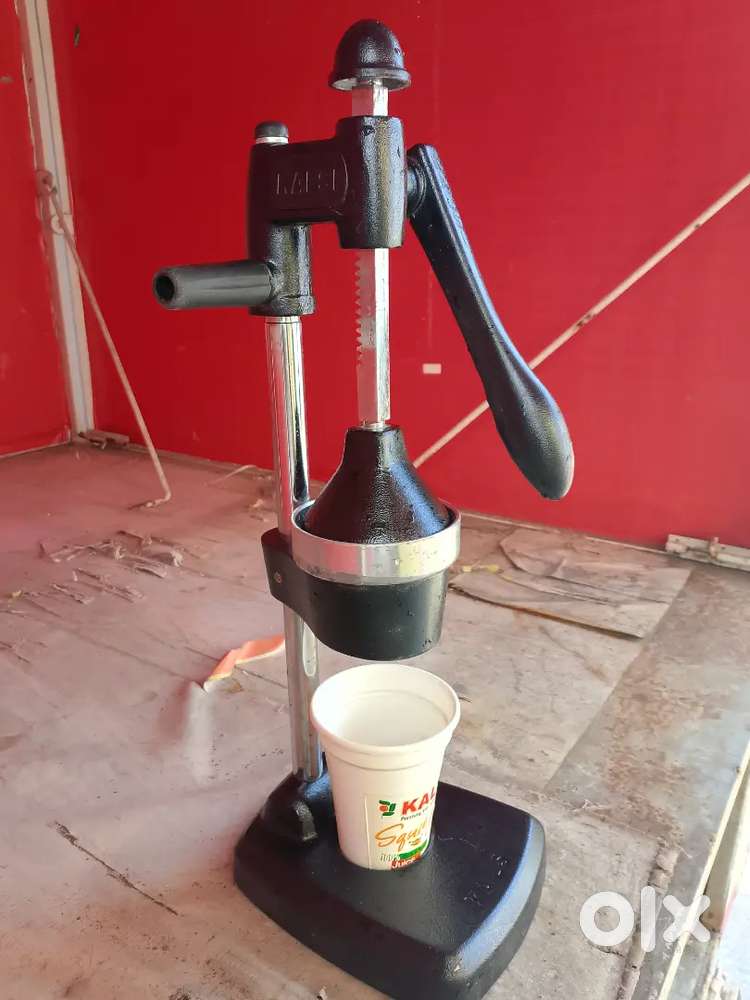 Juicer machine