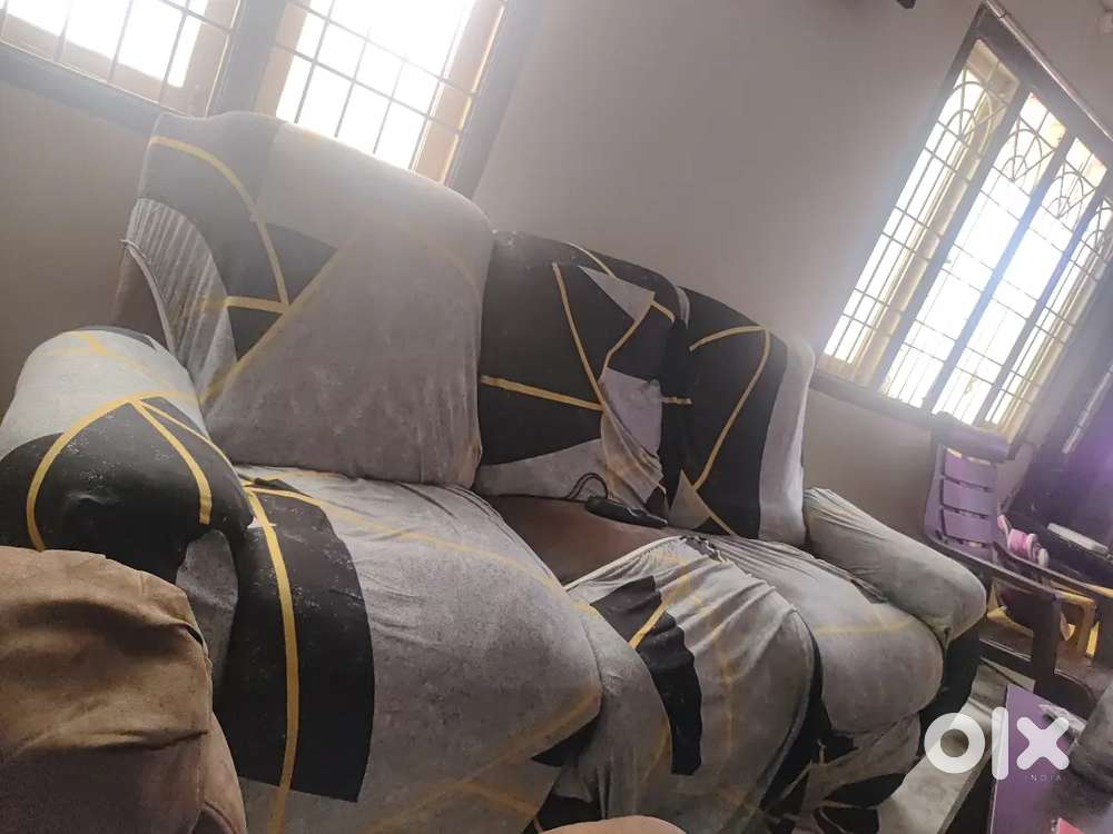 Recliner sofa