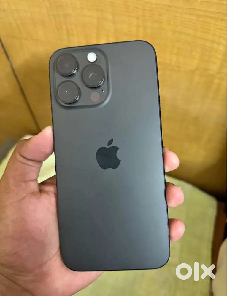 Canada Imported iphone 15 Pro max 90% Battery health