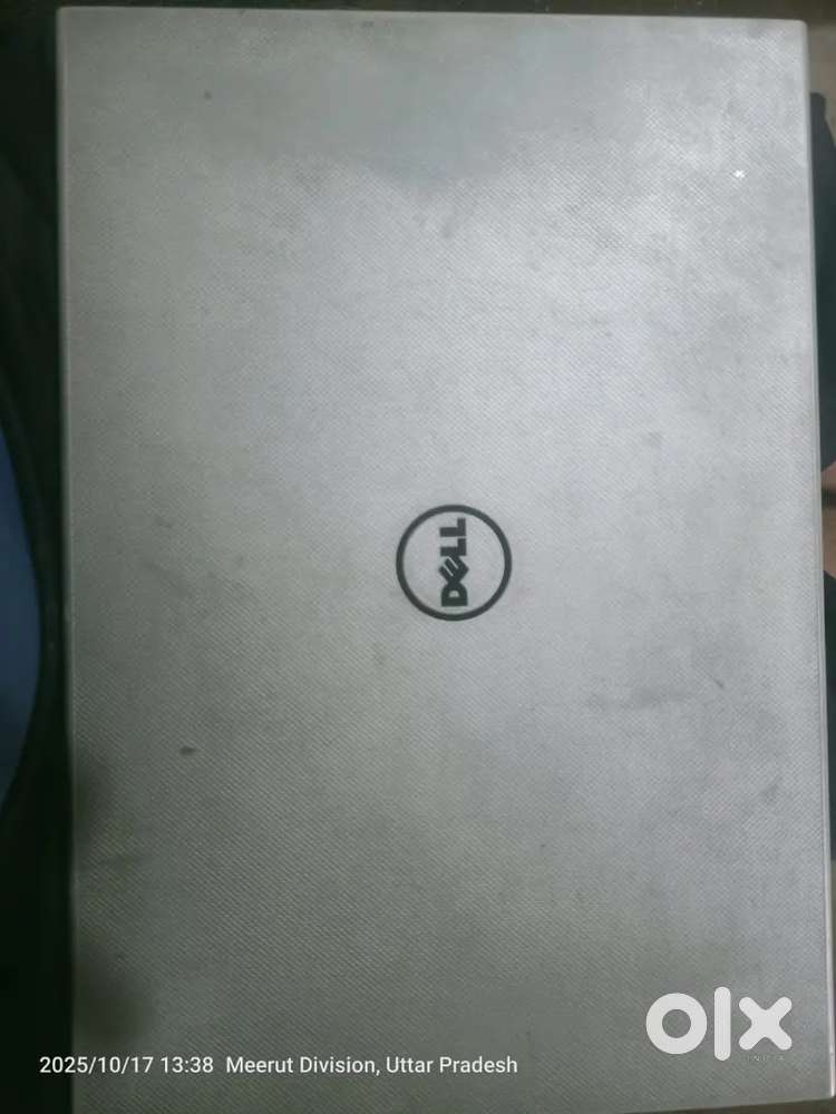 Dell i7 laptop ram 8gb graphics card 2gb storage 224gb