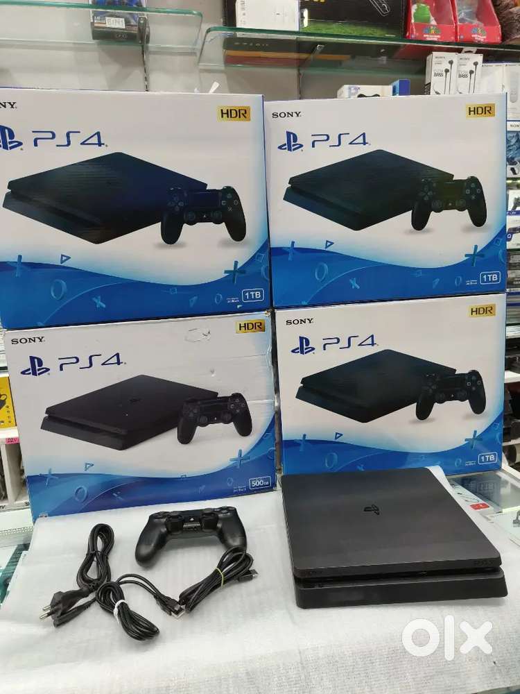 PS4 slim with original controller with guarantee