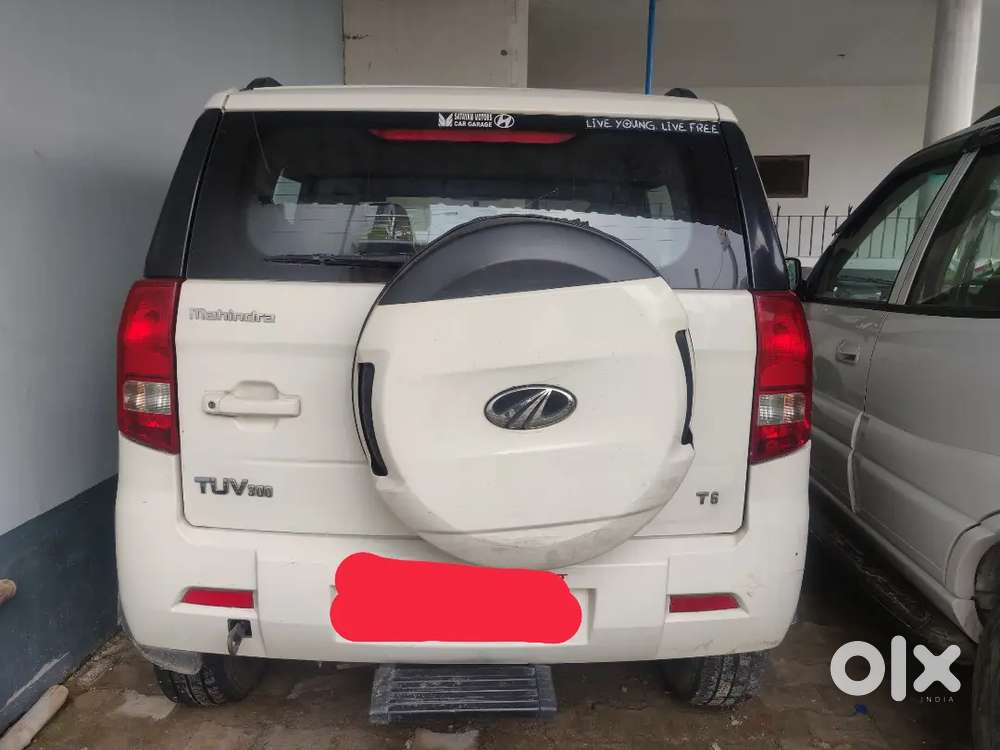 Mahindra TUV 300 2017