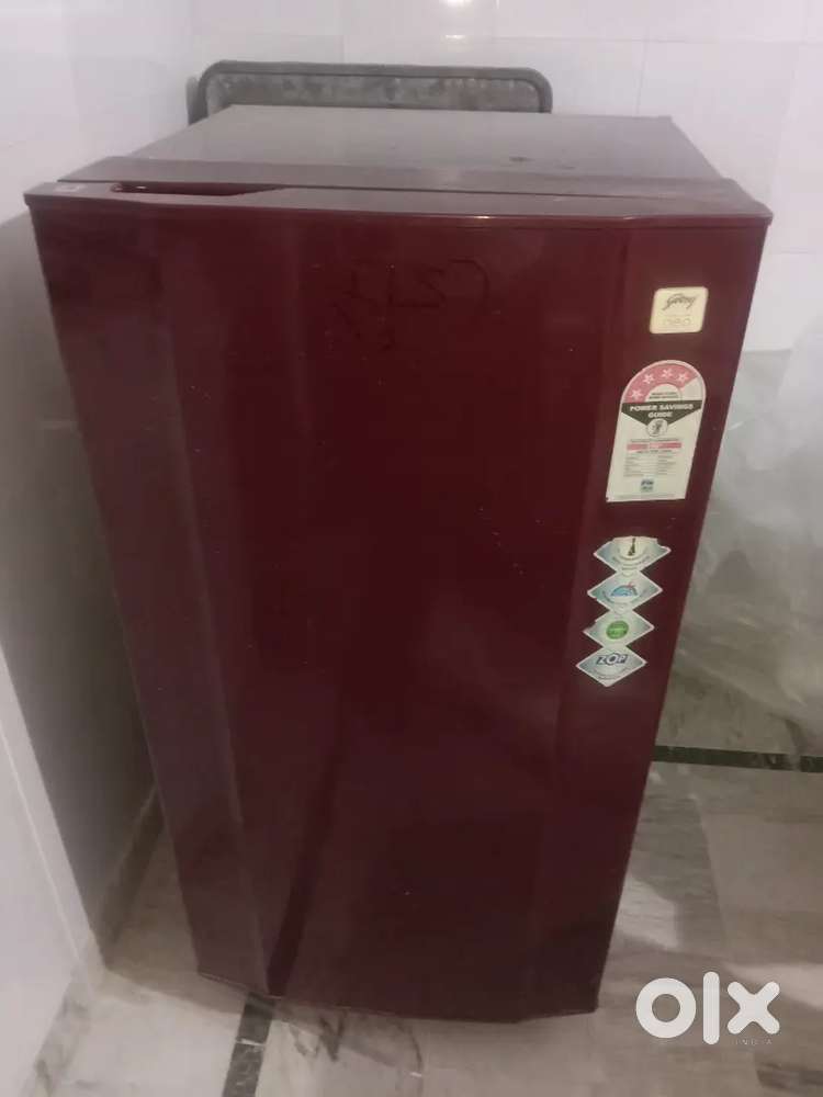 Godrej GDN 185B (4-Star Fridge(170L)) – Compressor Dead, Freezer  New