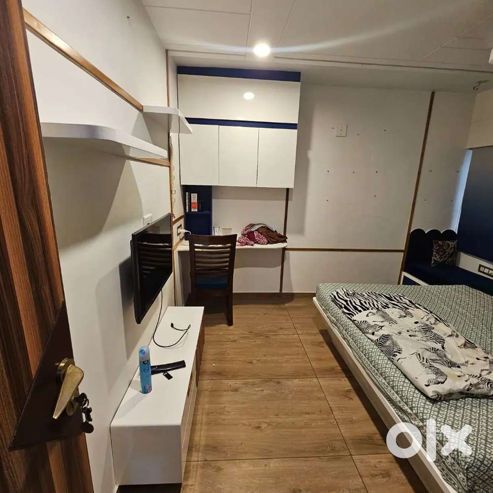 Fully furnished ready to move