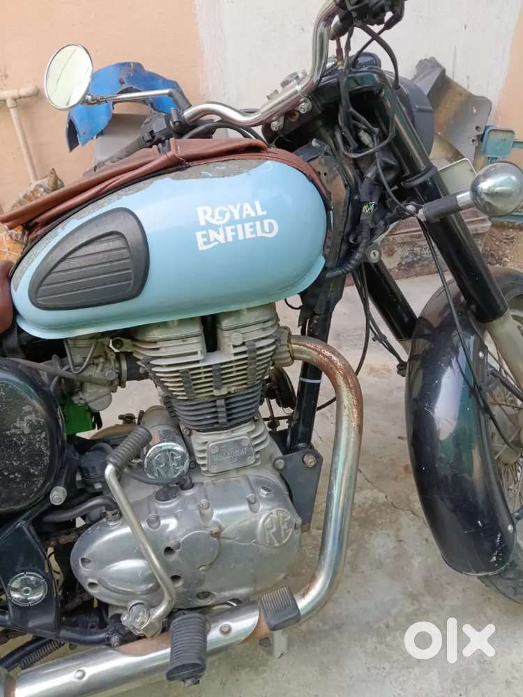 Royal Enfield classic 350cc Single owner