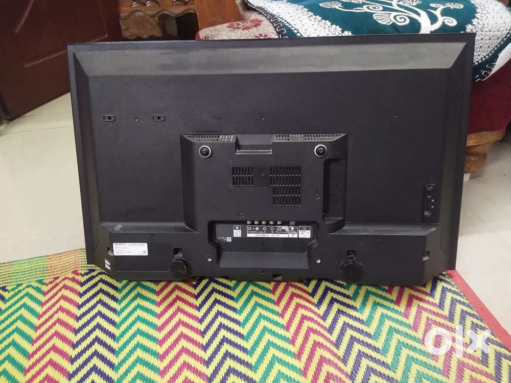 Sony TV 32 inches