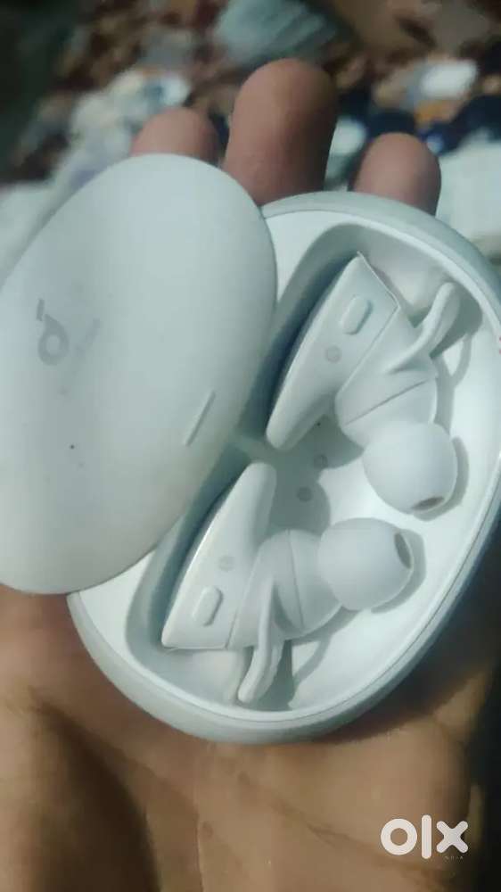 Earbuds soundcore