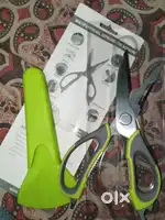 Vegetable scissor