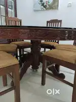 ROUND DINING TABLE SET